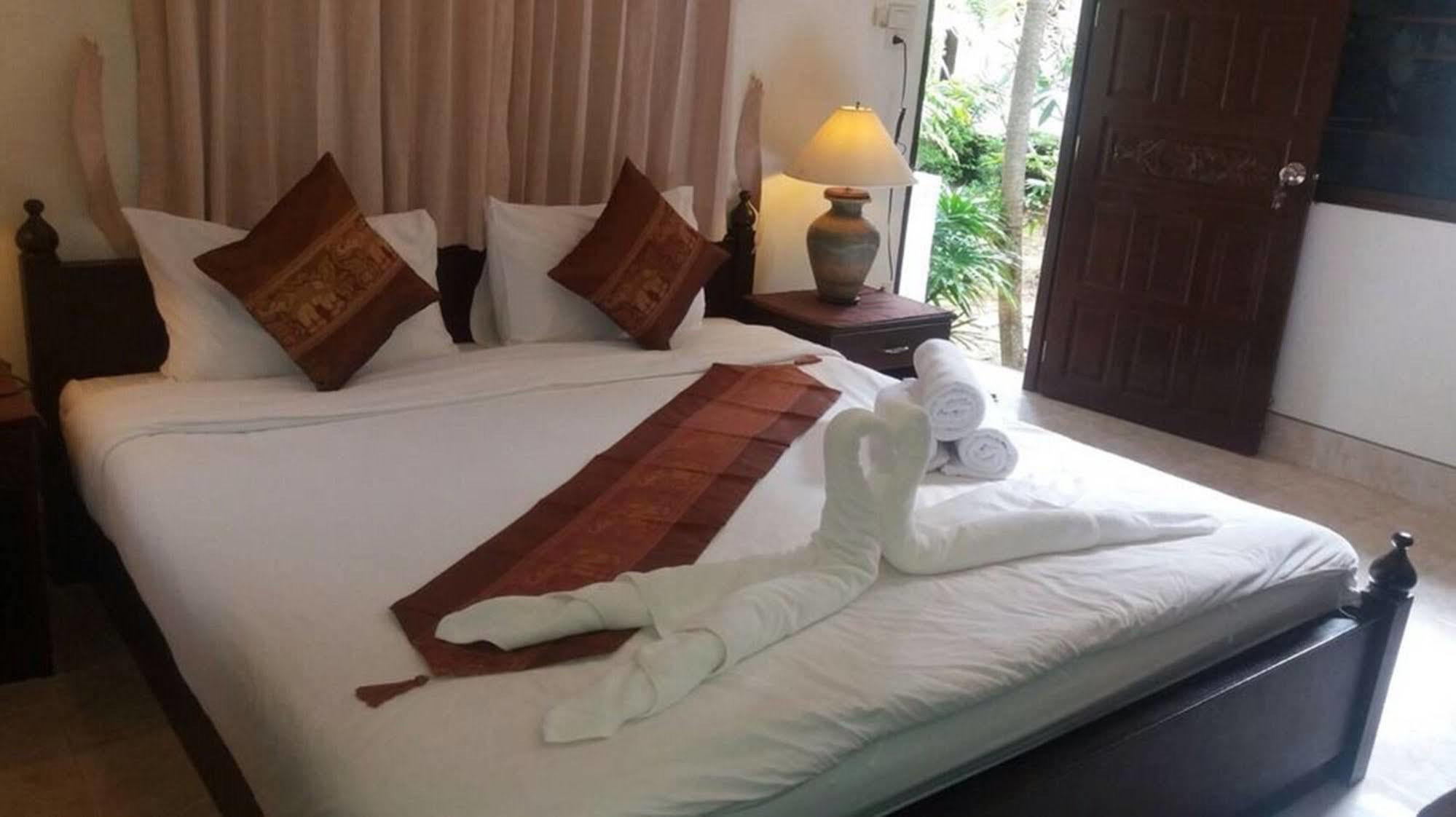 Naya Bungalow Rawai エクステリア 写真