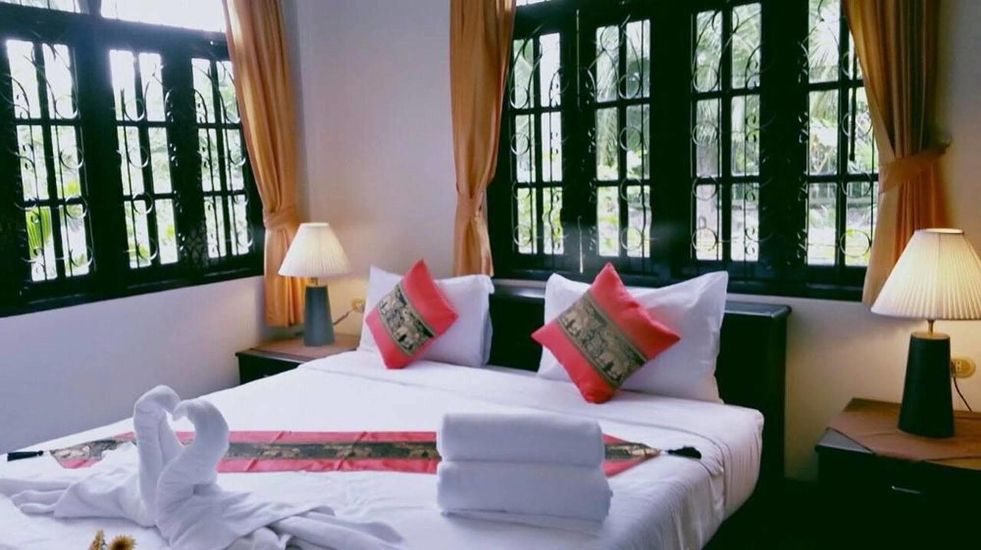 Naya Bungalow Rawai エクステリア 写真